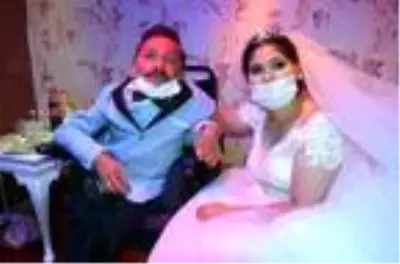 Avcılar'da yakınlarının 'İmkansız' dediği evliliğe el birliği ile düğün Avcılar'da yakınlarının 'İmkansız' dediği evliliğe el birliği ile düğün