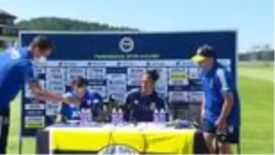 Fenerbahçeli Lemos: 'Türkiye'nin en büyük kulübünde olduğum için çok mutluyum' (1) Fenerbahçeli Lemos: 'Türkiye'nin en büyük kulübünde olduğum için çok mutluyum' (1)