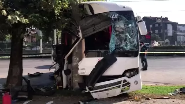 Son dakika haberleri... İşçileri taşıyan midibüs elektrik ...