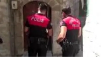Karantinadaki gence üniversite kaydı için gereken e-Devlet şifresini polisler ulaştırdı