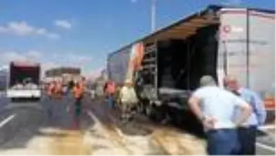 Kocaeli'de meydana gelen zincirleme kaza TEM'deki trafiği kilitledi