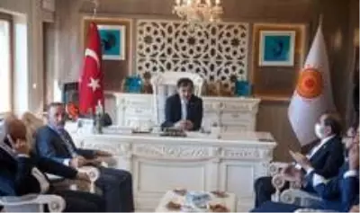 Milletvekilleri Taşar ve Kiler'den Ahlat Belediyesine ziyaret Milletvekilleri Taşar ve Kiler'den Ahlat Belediyesine ziyaret