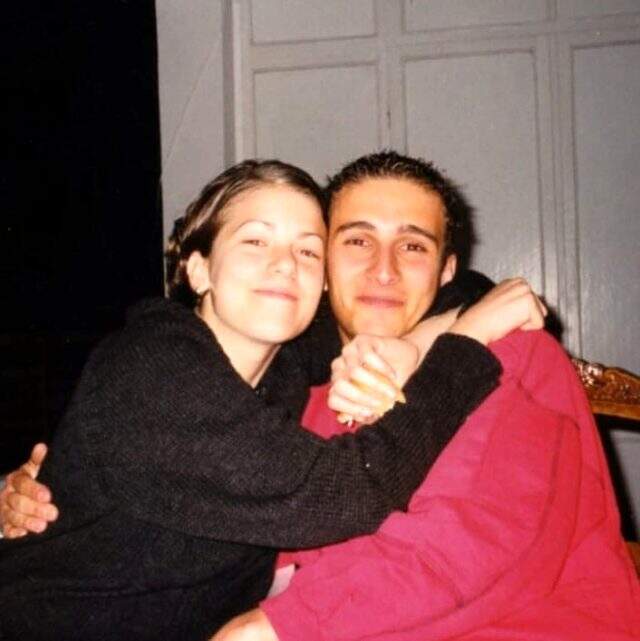 Oyuncu Gaye Gürsel, 2 yıllık aşkı Jeff Treves ile evlendi
