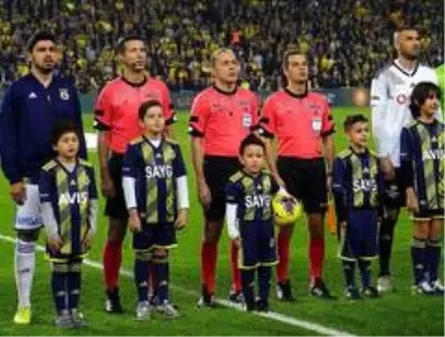 TFF, 2020-2021 sezonu üst klasman hakem listesini yayımladı TFF, 2020-2021 sezonu üst klasman hakem listesini yayımladı