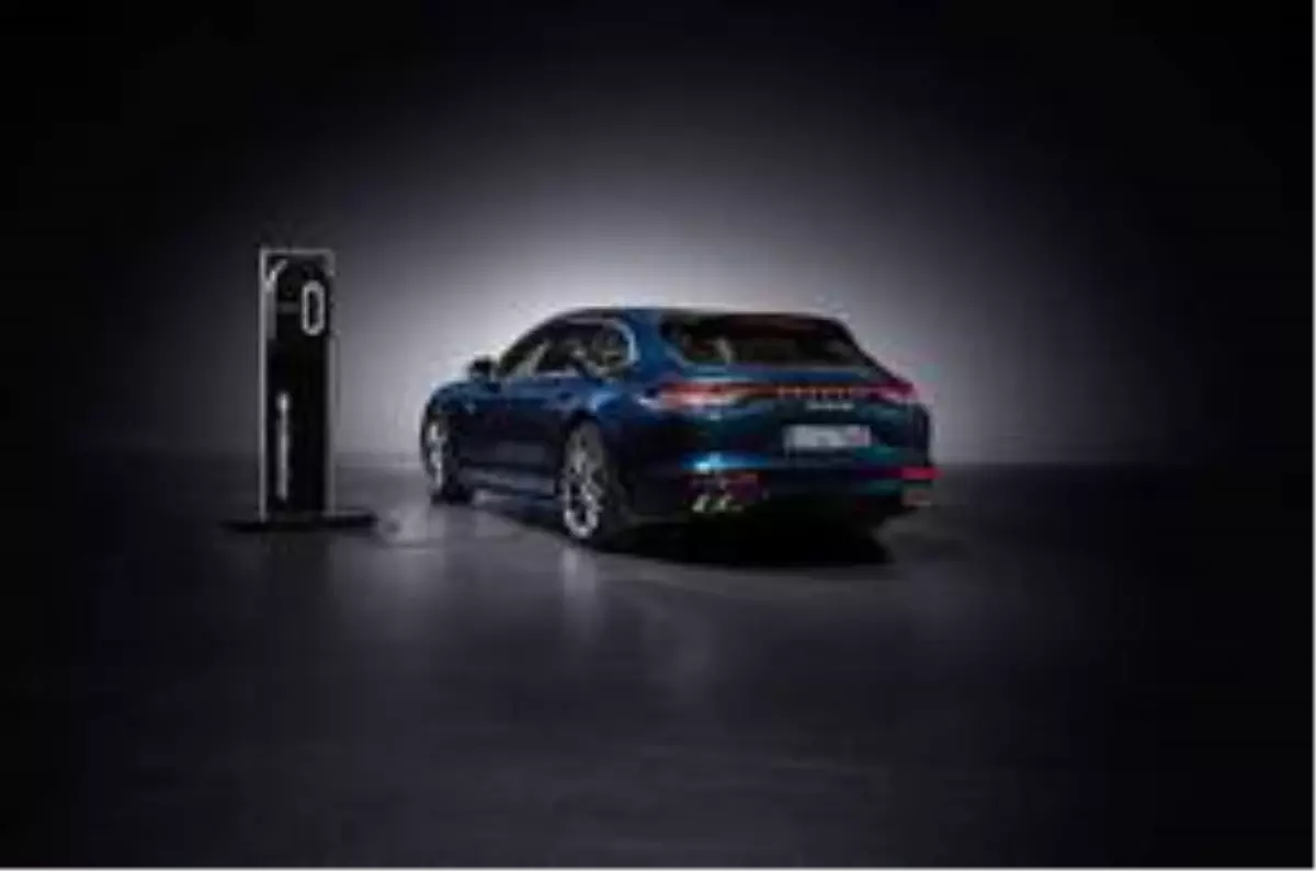 Yenilenen Porsche Panamera Aralık'ta Türkiye'de!