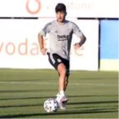 Atakan Üner, Beşiktaş'ta ilk idmanına çıktı Atakan Üner, Beşiktaş'ta ilk idmanına çıktı