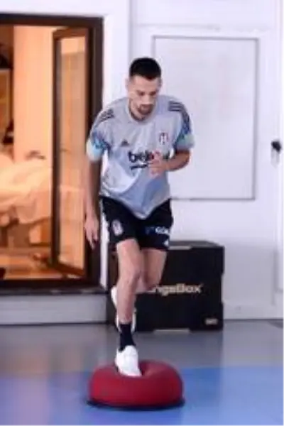 Beşiktaş, salonda çalıştı Beşiktaş, salonda çalıştı