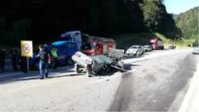 Ankara karayolunda gerçekleşen feci kazada 4 kişi yaralandı