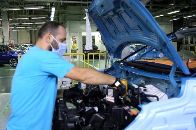 i20 üretimine başlayan Kocaeli'deki Hyundai fabrikası, dünyadaki üretimin yüzde 50'sini karşılayacak
