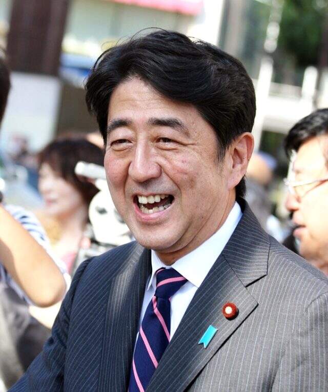 Japonya Başbakanı kimdir? Japonya Başbakanı Shinzo Abe neden istifa etti? Japonya Başbakanı Shinzo Abe hayatı ve biyografisi!