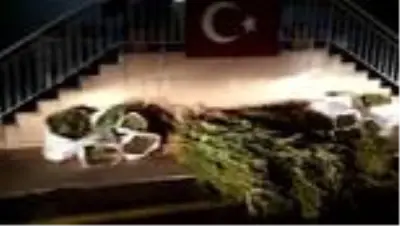 Antalya'da 66 kilogram esrar ele geçirildi Antalya'da 66 kilogram esrar ele geçirildi