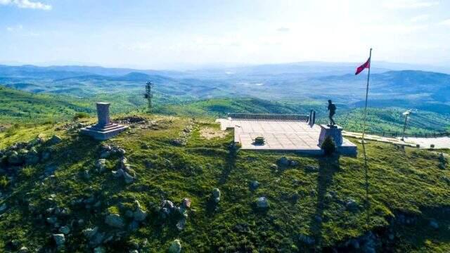 Başkomutan Tarihi Milli Parkı nerededir? Kocatepe Atatürk Anıtı ve Kitabesi anlamı ve önemi nedir? Başkomutan Tarihi Milli Parkı nerededir? Kocatepe Atatürk Anıtı ve Kitabesi anlamı ve önemi nedir?