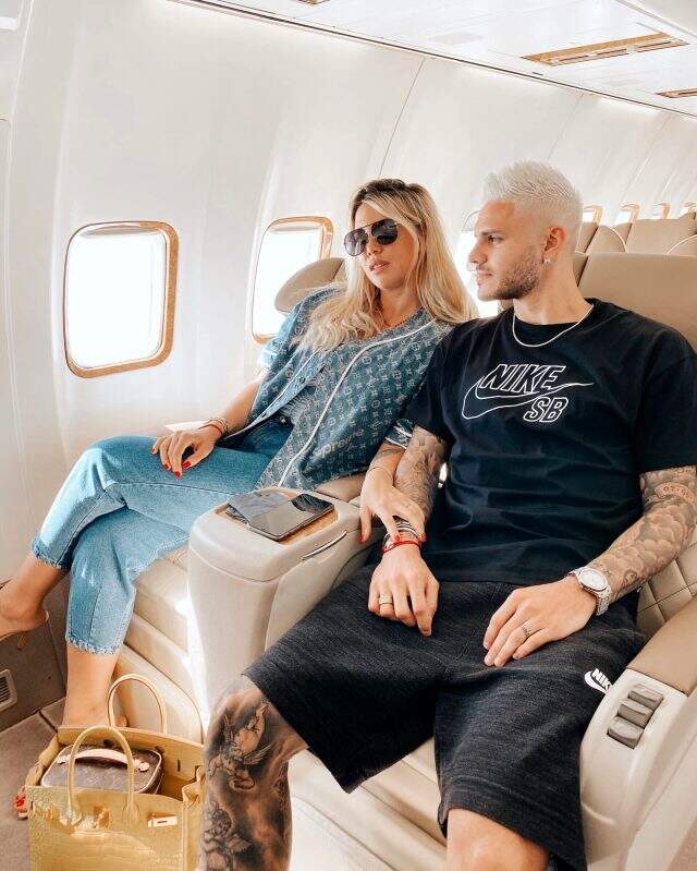Mauro Icardi'nin ailesi Neymar ve Navas'la Ibiza'da tatil yaptı, Wanda Nara'nın pozuna beğeni yağdı