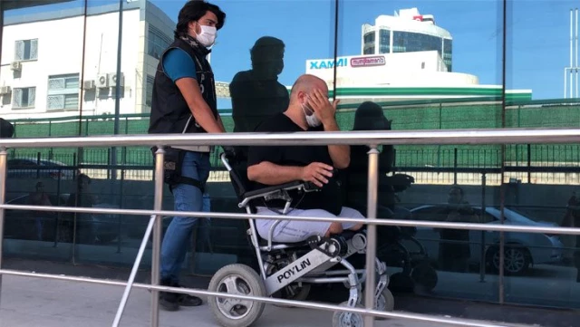 Tekerlekli sandalyeli uyuşturucu satıcısı yakayı ele verdi