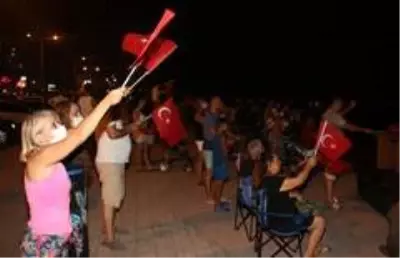 Antalya'da karada, denizde ve havada 30 Ağustos Zafer Bayramı coşkusu Antalya'da karada, denizde ve havada 30 Ağustos Zafer Bayramı coşkusu