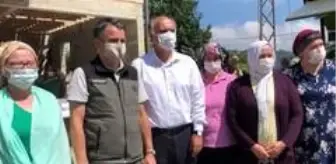 Fındık Fiyatları: Bakan Pakdemirli Giresun'un Sayca köyünde fındık üreticileri ile buluştu Fındık Fiyatları: Bakan Pakdemirli Giresun'un Sayca köyünde fındık üreticileri ile buluştu