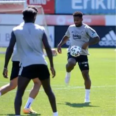 Beşiktaş yeni sezon hazırlıklarını sürdürdü Beşiktaş yeni sezon hazırlıklarını sürdürdü