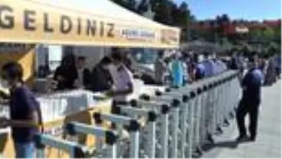 - Büyükşehir'den 15 bin kişiye Aşure ikramı - Büyükşehir'den 15 bin kişiye Aşure ikramı