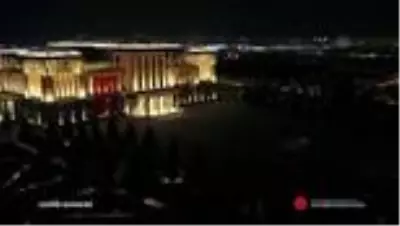Cumhurbaşkanlığı Külliyesi'nde Zafer Bayramı'na özel 300 İHA ile ışık gösterisi yapıldı (1) Cumhurbaşkanlığı Külliyesi'nde Zafer Bayramı'na özel 300 İHA ile ışık gösterisi yapıldı (1)