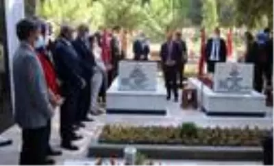 Denizli'de 30 Ağustos Zafer Bayramı'na 'mesafeli' kutlama Denizli'de 30 Ağustos Zafer Bayramı'na 'mesafeli' kutlama