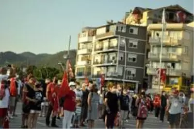 Marmaris'te 30 Ağustos Zafer Bayramı denizde, karada ve havada bayraklar ile kutlandı Marmaris'te 30 Ağustos Zafer Bayramı denizde, karada ve havada bayraklar ile kutlandı