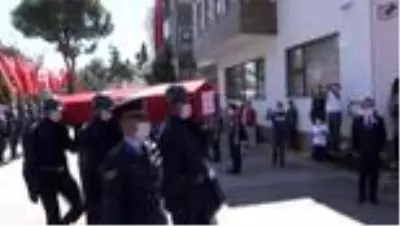 Şehit Uzman Çavuş Ceyhun Arslantürk son yolculuğuna uğurlandı Şehit Uzman Çavuş Ceyhun Arslantürk son yolculuğuna uğurlandı