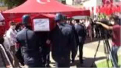 Şehit Uzman Çavuş Ceyhun Arslantürk son yolculuğuna uğurlandı
