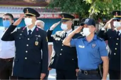 Taşova'da sosyal mesafeli, maskeli 30 Ağustos töreni Taşova'da sosyal mesafeli, maskeli 30 Ağustos töreni