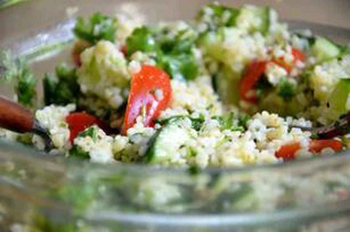 Tabule salatası nasıl yapılır? Tabule nedir? Tabule nasıl yapılır? En kolay tabule salatası nasıl yapılır?
