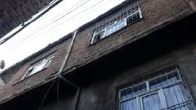 Uyuşturucu bağımlısı genç, tabancasını temizlerken canından oldu