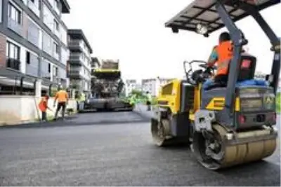 Altınordu'da toplu konut alanları asfaltlanıyor Altınordu'da toplu konut alanları asfaltlanıyor