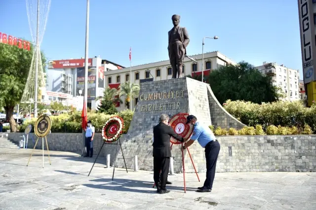 Bornova efelerle yürüdü