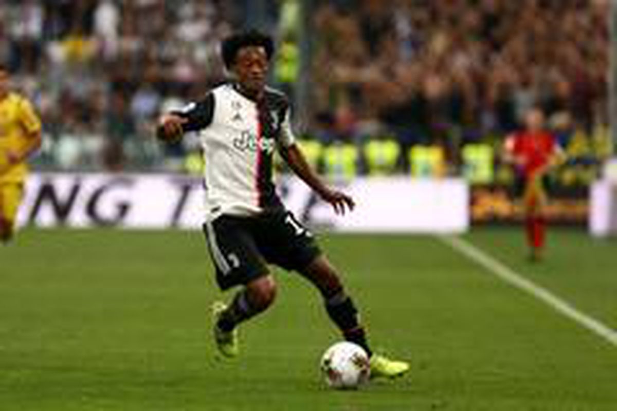 Cuadrado kimdir? Cuadrado kaç yaşında nereli? Cuadrado hangi pozisyonda oynuyor? Cuadrado hangi takımlarda oynadı?