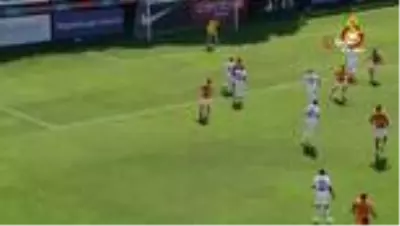 Galatasaray hazırlık maçında Ümraniyespor'u 2-0 mağlup etti Galatasaray hazırlık maçında Ümraniyespor'u 2-0 mağlup etti