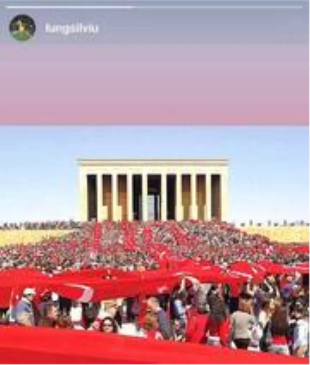 Lung'dan 30 Ağustos paylaşımı