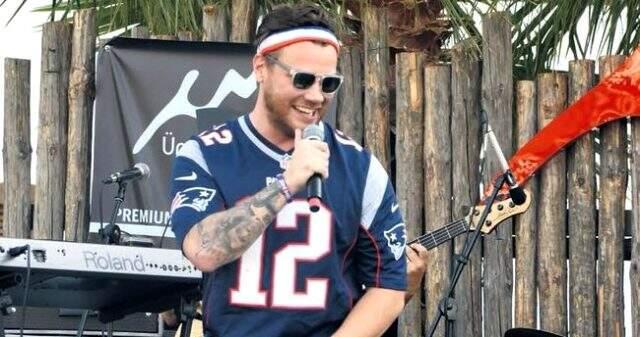 Sinan Akçıl'dan Edis ve Gülşen'i kızdıracak sözler: Nirvana'yı beğenmedim