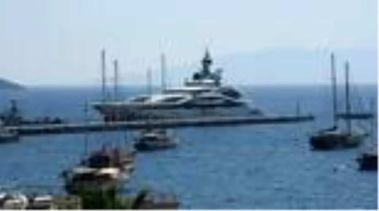 Süper yat 'Al Lusail' Bodrum'da