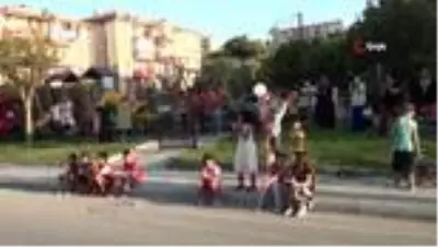 Zafer Bayramı'na Kuşadası'nda bandolu kutlama Zafer Bayramı'na Kuşadası'nda bandolu kutlama