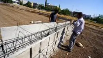 15 Semt sahası için ilk kazma vuruldu 15 Semt sahası için ilk kazma vuruldu
