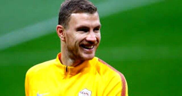Edin Dzeko kimdir? Edin Dzeko kaç yaşında? Edin Dzeko evli mi? Edin Dzeko hangi takımlarda forma giydi?