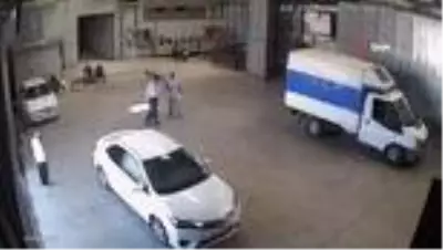 Ele geçirilen bozuk et deposunda Furkancılar ortaya çıktı Ele geçirilen bozuk et deposunda Furkancılar ortaya çıktı