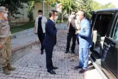 Vali Soytürk Polateli ilçesinde incelmelerde bulundu Vali Soytürk Polateli ilçesinde incelmelerde bulundu