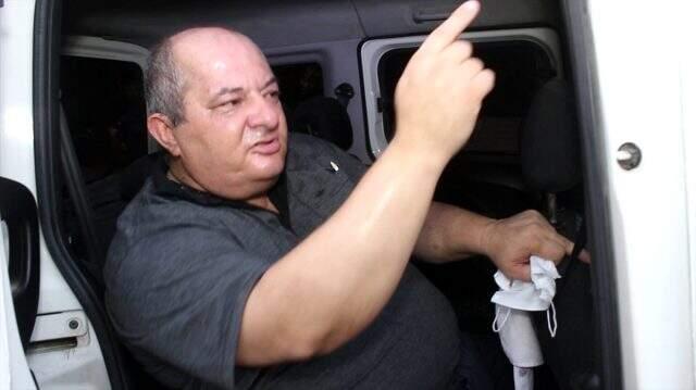 Hiç mi vicdan kalmadı? Bahçesindeki çeşmeden su içmek isteyen küçük çocuğu sopayla dövdü