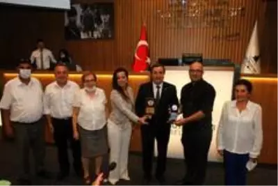 Konak'a iki ödül birden Konak'a iki ödül birden