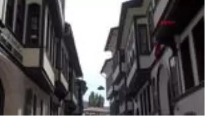 KÜTAHYA Şehzadelerin yetiştiği tarihi sokak, kent turizmine hizmet ediyor KÜTAHYA Şehzadelerin yetiştiği tarihi sokak, kent turizmine hizmet ediyor