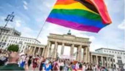 LGBTI+ bireylere işyerinde ayrımcılık yapılıyor LGBTI+ bireylere işyerinde ayrımcılık yapılıyor