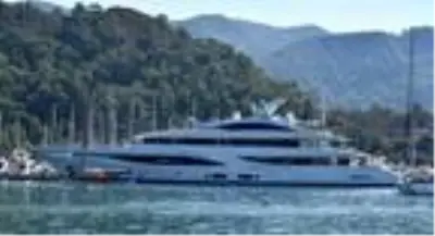 Haftalık kirası 971 bin 500 dolar olan lüks yat Marmaris'e demir attı Haftalık kirası 971 bin 500 dolar olan lüks yat Marmaris'e demir attı
