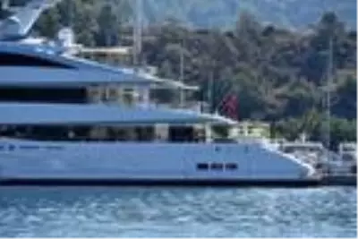 Haftalık kirası 971 bin 500 dolar olan lüks yat Marmaris'e demir attı Haftalık kirası 971 bin 500 dolar olan lüks yat Marmaris'e demir attı