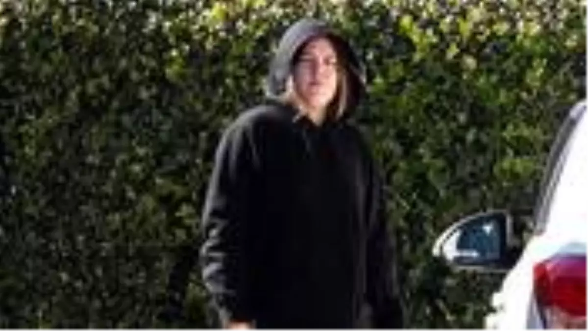 Nişanlı öğretmen, 14 yaşındaki öğrencisiyle arabanın içinde cinsel ilişkiye girdi