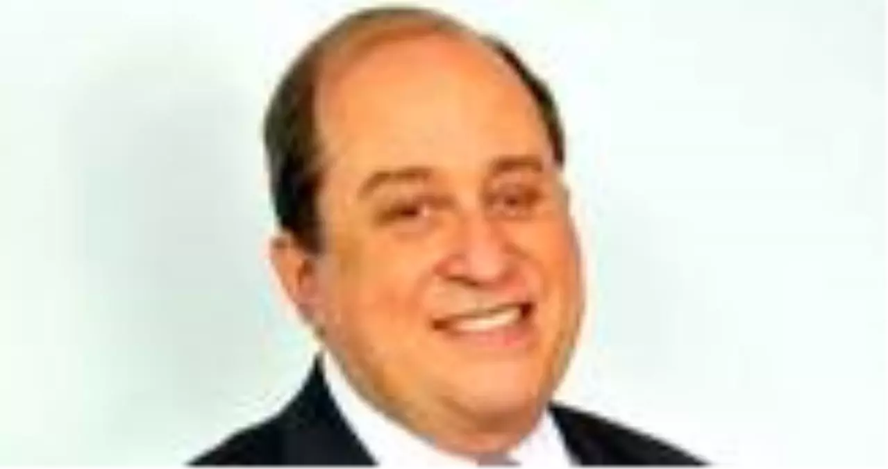Nuri Çolakoğlu kimdir? Nuri Çolakoğlu kaç yaşında? Nuri Çolakoğlu evli mi?